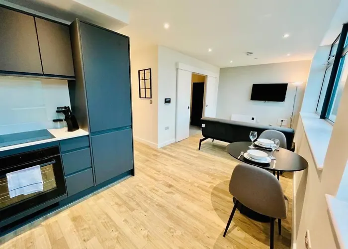 Cozy And Modern 1 Bed Apartment In Prime Location