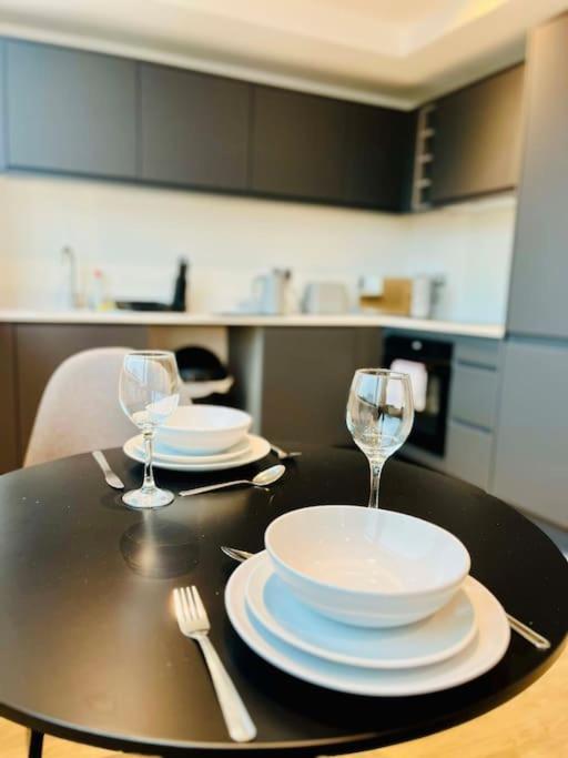 Cozy And Modern 1 Bed In Prime Location Apartamento