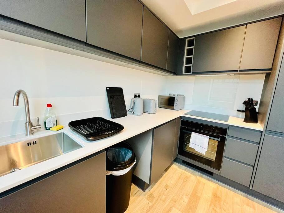 Apartamento Cozy And Modern 1 Bed In Prime Location